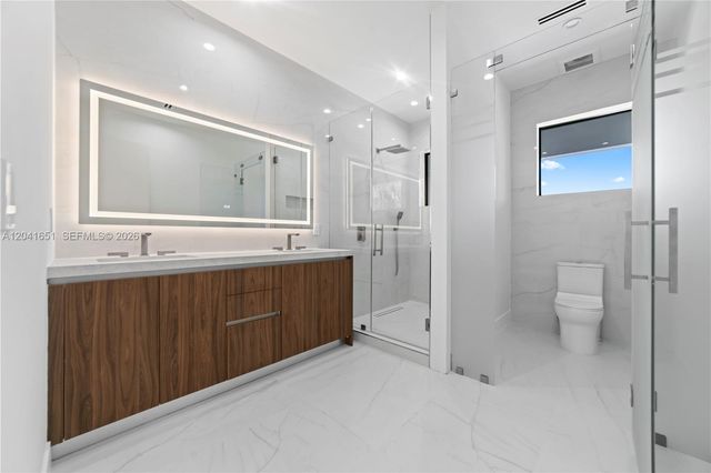 1320 NE 16th Ave A, Fort Lauderdale, FL 33304