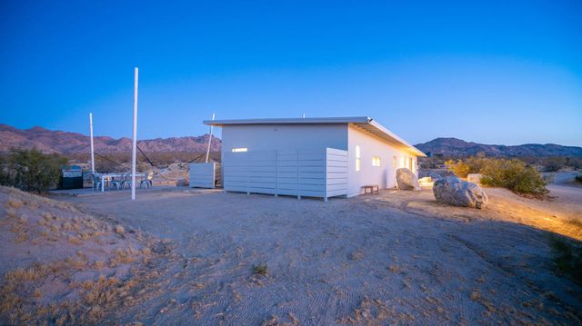 7245 Sunview Road, Joshua Tree, CA 92252