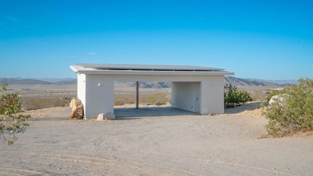 7245 Sunview Road, Joshua Tree, CA 92252
