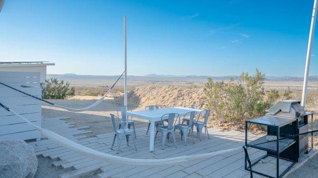 7245 Sunview Road, Joshua Tree, CA 92252