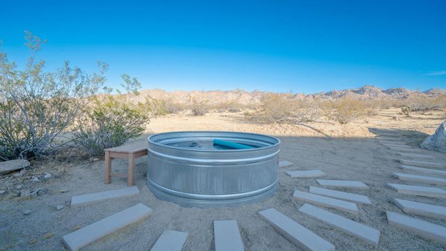 7245 Sunview Road, Joshua Tree, CA 92252