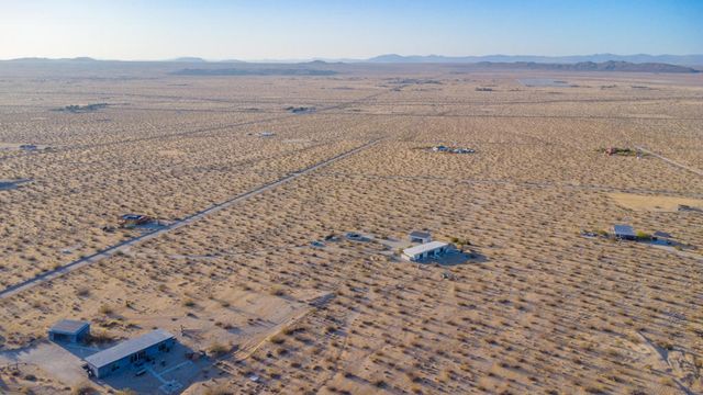 7245 Sunview Road, Joshua Tree, CA 92252
