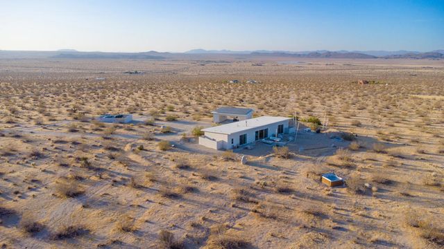 7245 Sunview Road, Joshua Tree, CA 92252