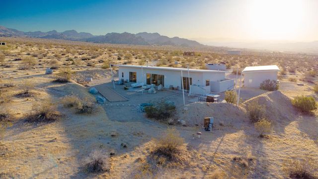 7245 Sunview Road, Joshua Tree, CA 92252