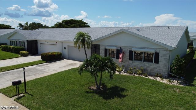 1527 Edgewater CIR, Fort Myers, FL 33919