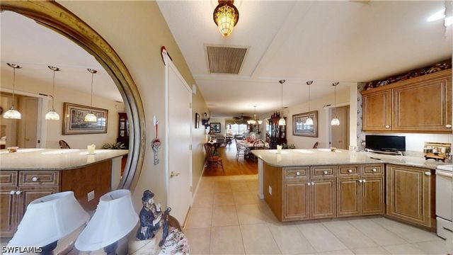 1527 Edgewater CIR, Fort Myers, FL 33919