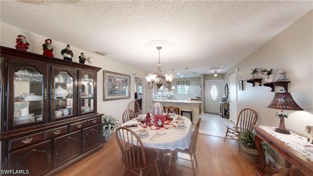 1527 Edgewater CIR, Fort Myers, FL 33919