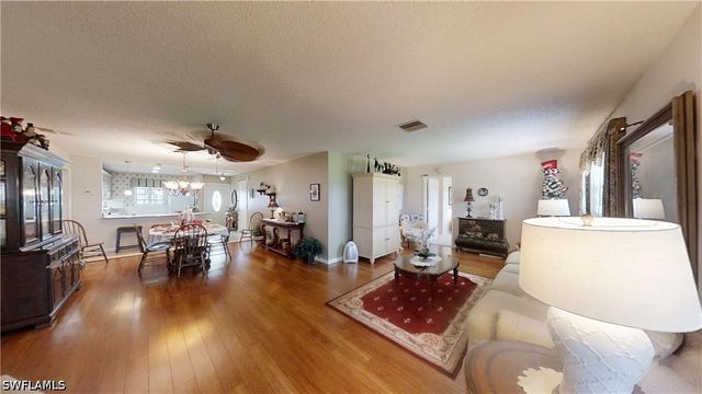 1527 Edgewater CIR, Fort Myers, FL 33919