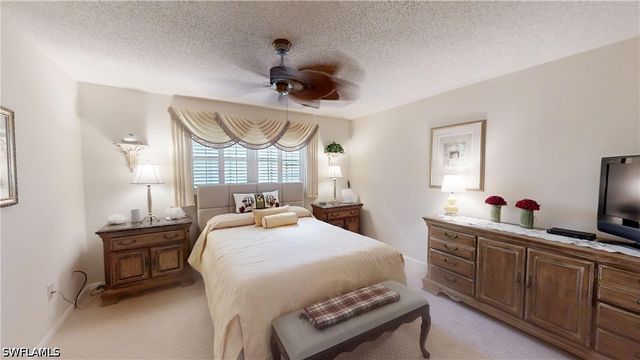 1527 Edgewater CIR, Fort Myers, FL 33919