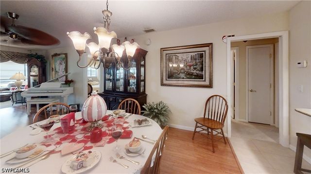 1527 Edgewater CIR, Fort Myers, FL 33919
