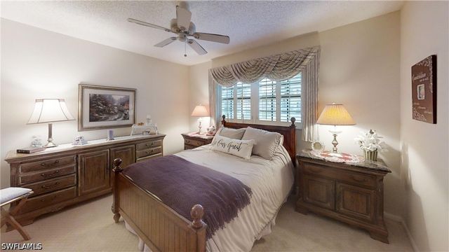 1527 Edgewater CIR, Fort Myers, FL 33919