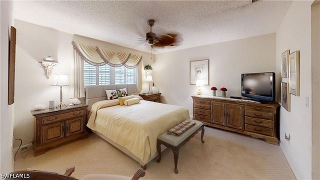 1527 Edgewater CIR, Fort Myers, FL 33919