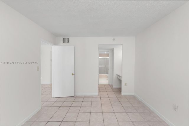 345 Ocean Dr 424, Miami Beach, FL 33139