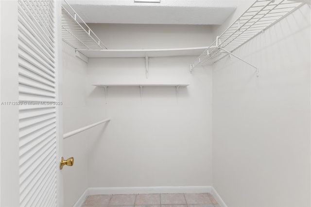 345 Ocean Dr 424, Miami Beach, FL 33139