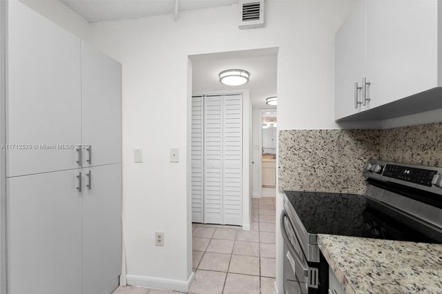 345 Ocean Dr 424, Miami Beach, FL 33139