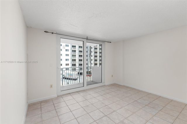 345 Ocean Dr 424, Miami Beach, FL 33139