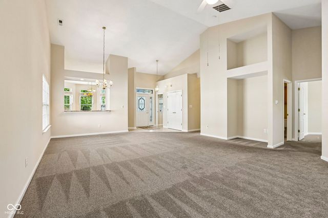 6929 Willow Pond Drive, Noblesville, IN 46062