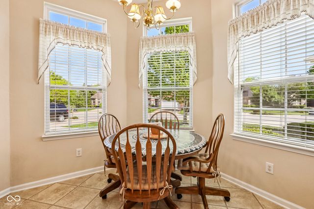 6929 Willow Pond Drive, Noblesville, IN 46062