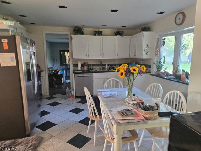 160 Woods Rd, Hillsborough Twp., NJ 08844