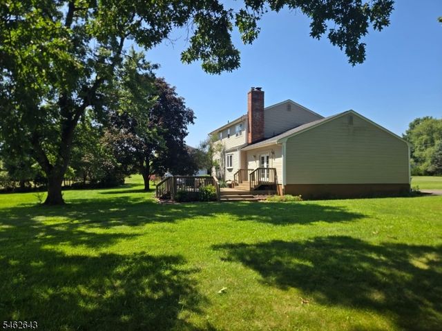 160 Woods Rd, Hillsborough Twp., NJ 08844