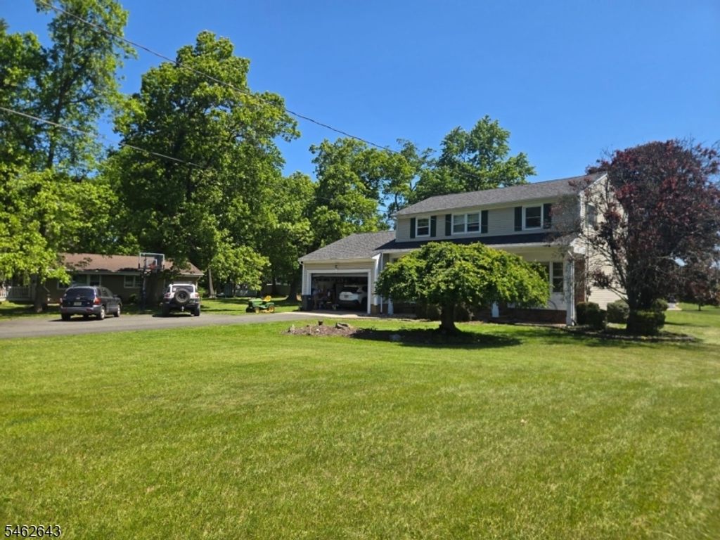 160 Woods Rd, Hillsborough Twp., NJ 08844 — photo 3