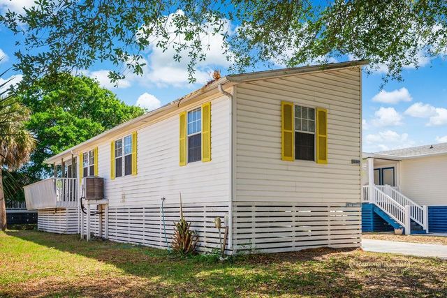 1693 Mason Circle, Surfside Beach, SC 29575