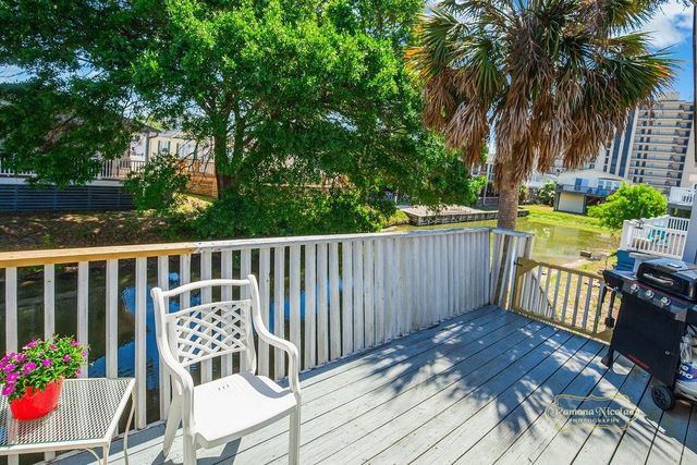 1693 Mason Circle, Surfside Beach, SC 29575