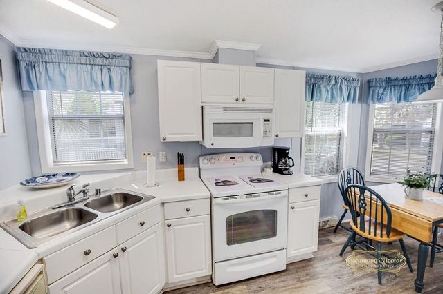 1693 Mason Circle, Surfside Beach, SC 29575