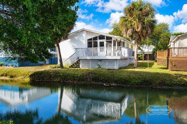 1693 Mason Circle, Surfside Beach, SC 29575