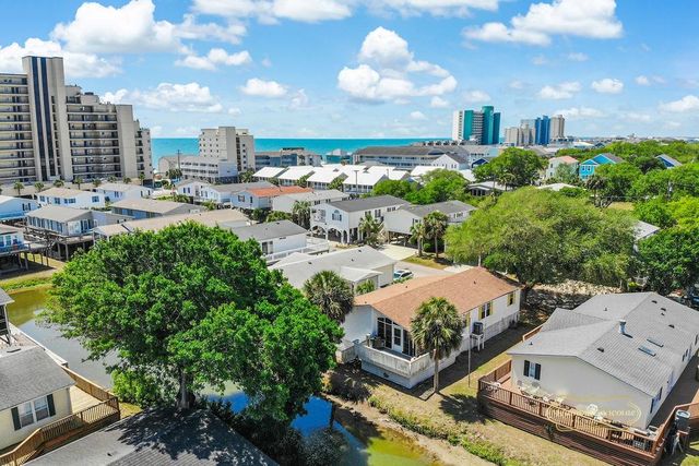 1693 Mason Circle, Surfside Beach, SC 29575