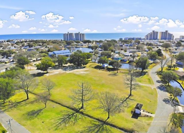 1693 Mason Circle, Surfside Beach, SC 29575