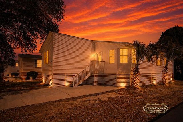 1693 Mason Circle, Surfside Beach, SC 29575