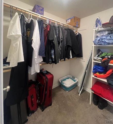 964 Peachcrest Dr, Pueblo, CO 81005