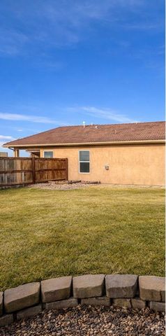 964 Peachcrest Dr, Pueblo, CO 81005