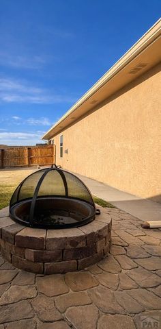 964 Peachcrest Dr, Pueblo, CO 81005