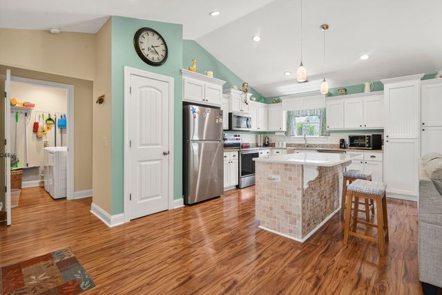 148 Penn Circle, Galivants Ferry, SC 29544