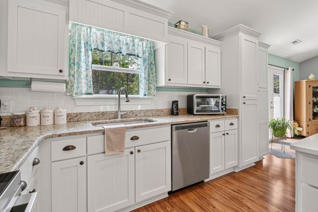 148 Penn Circle, Galivants Ferry, SC 29544