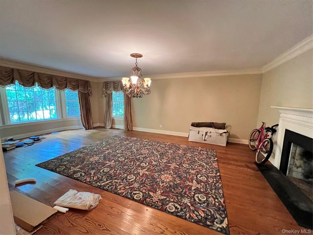 7 Locust Lane, Upper Brookville, NY 11545
