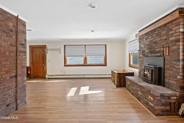 26 Elm Street, Warrensburg, NY 12885