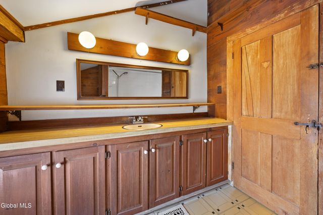 26 Elm Street, Warrensburg, NY 12885