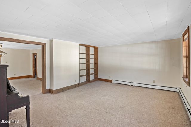 26 Elm Street, Warrensburg, NY 12885