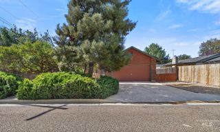 1210 E Elm Street, Caldwell, ID 83605