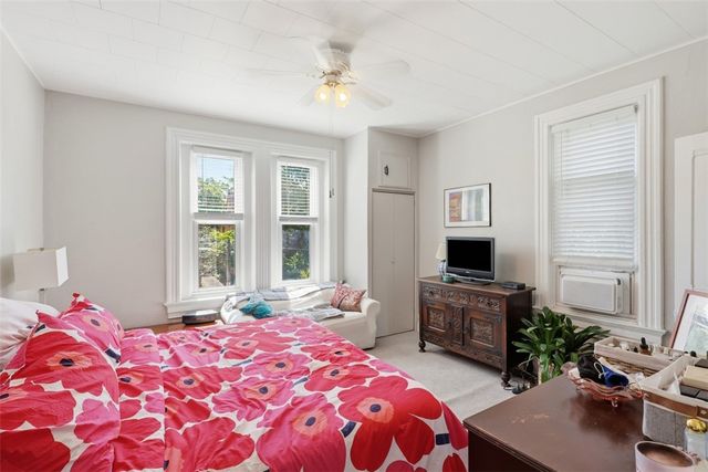 410 S Pacific Ave, Friendship Park, PA 15224