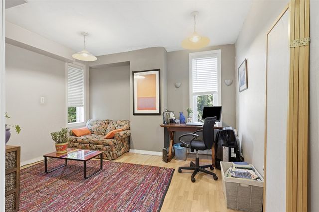 410 S Pacific Ave, Friendship Park, PA 15224