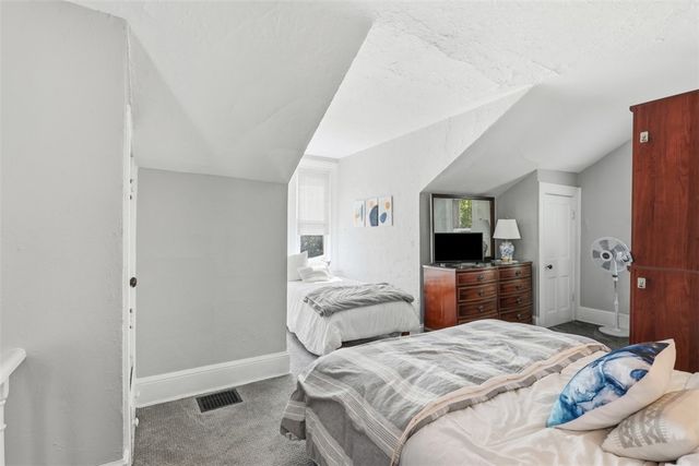 410 S Pacific Ave, Friendship Park, PA 15224