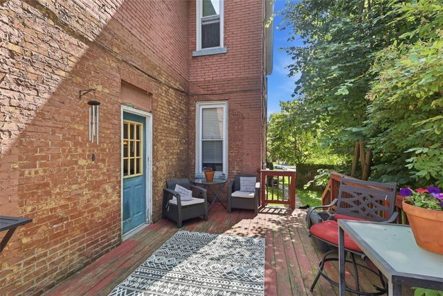 410 S Pacific Ave, Friendship Park, PA 15224