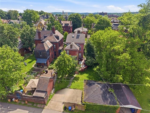 410 S Pacific Ave, Friendship Park, PA 15224