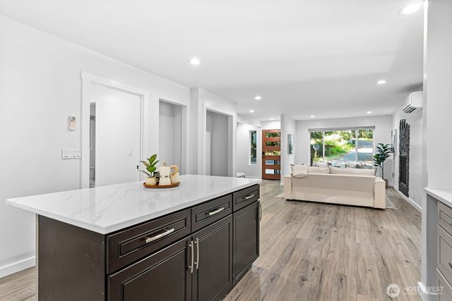 8 White Mountain Lane, Bellingham, WA 98229