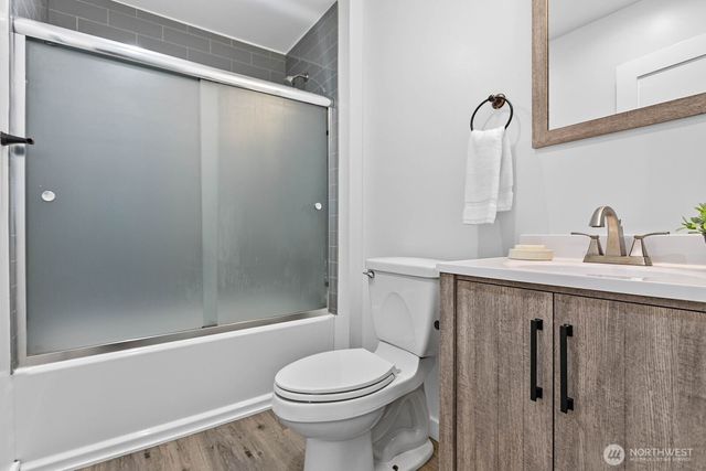 8 White Mountain Lane, Bellingham, WA 98229