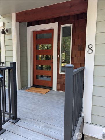 8 White Mountain Lane, Bellingham, WA 98229